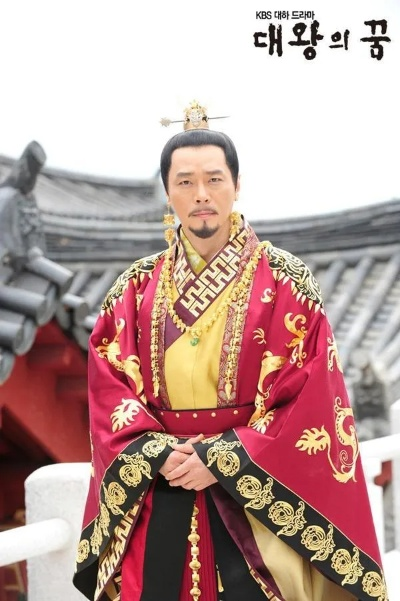 《大王之梦》演员表全解析：主要角色及演员阵容深度剖析与剧情关联探讨